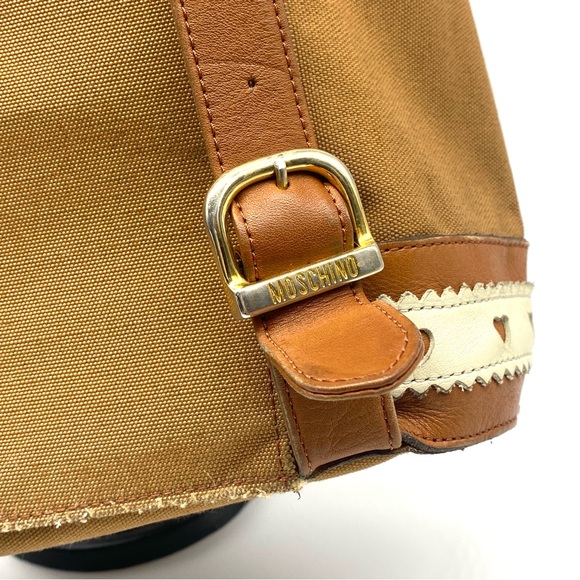 MOSCHINO TAN CANVAS LEATHER TASSEL GOLD HEART DRAWSTRING VINTAGE BACKPACK LARGE - Picture 6 of 10